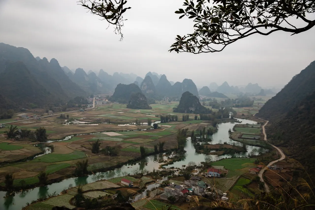 Pì Phà Viewpoint - Vietnam