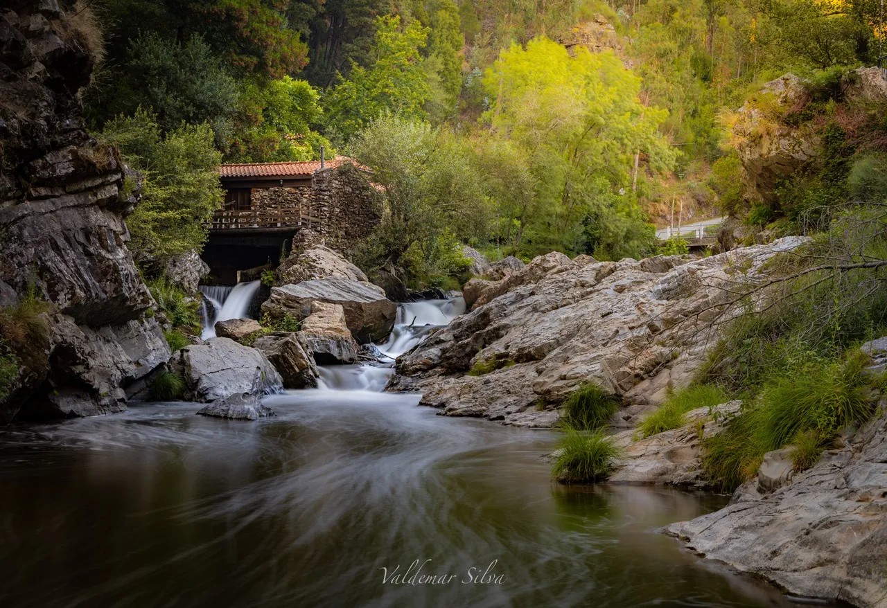 Casa do Salto - De Sousa River, Portugal