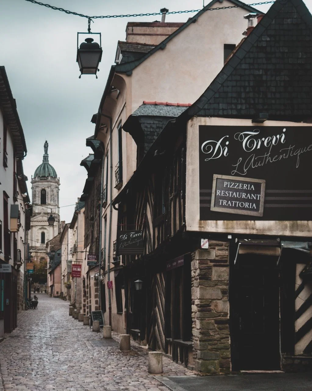 Rue Saint-Melaine - France