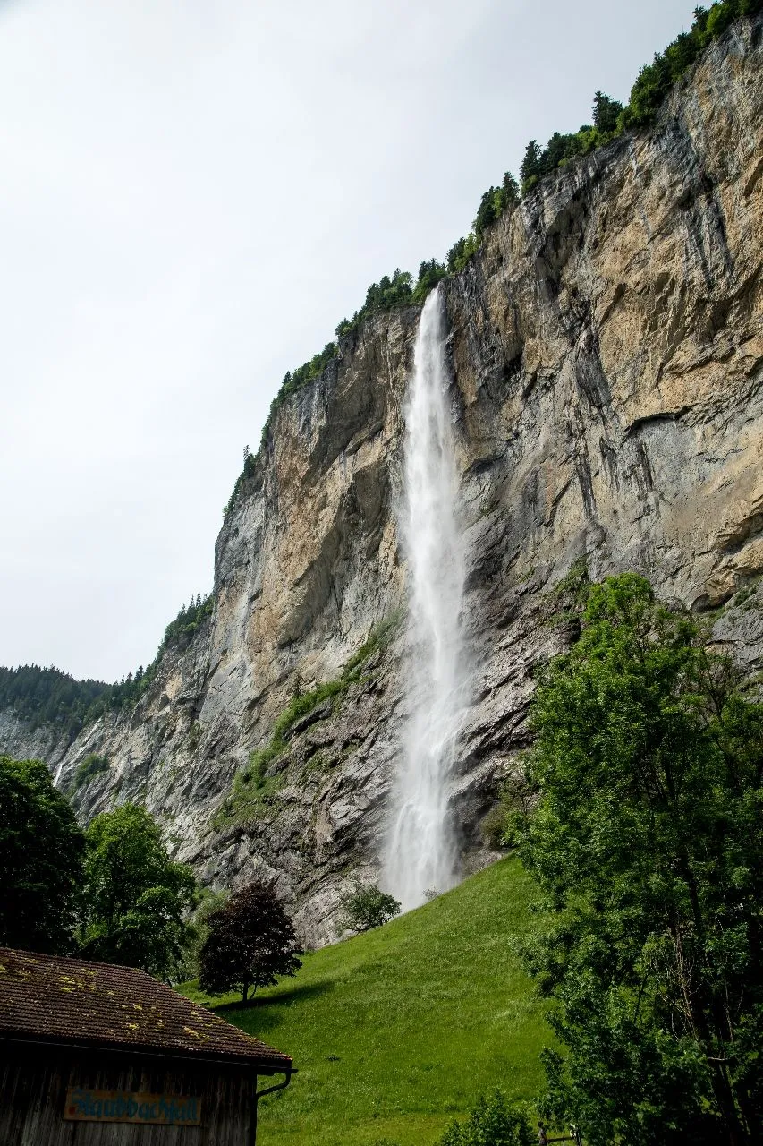 Staubbach Waterfall - از Lauterbrunnen Tourismus, Switzerland