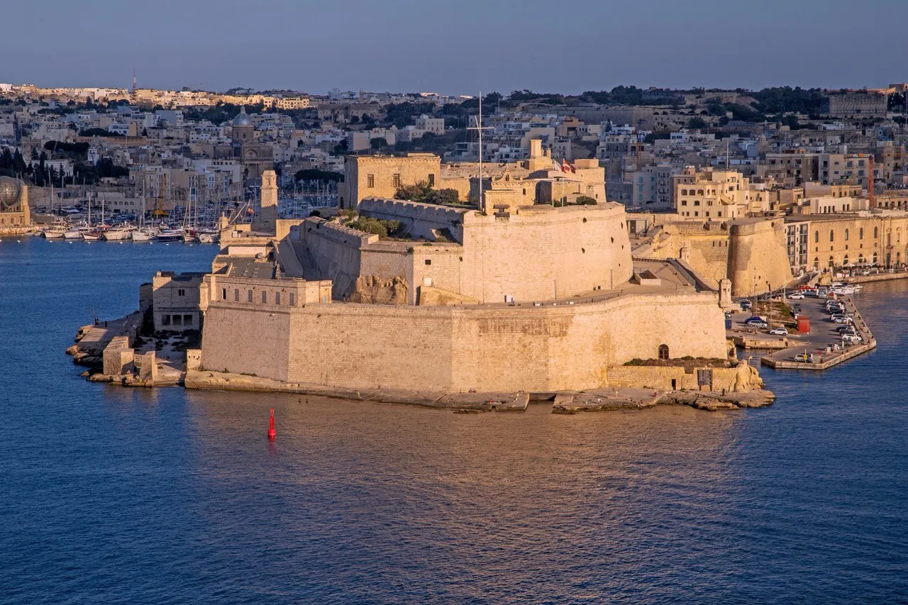 Fort St. Angelo - 来自 Upper Barrakka Gardens, Malta