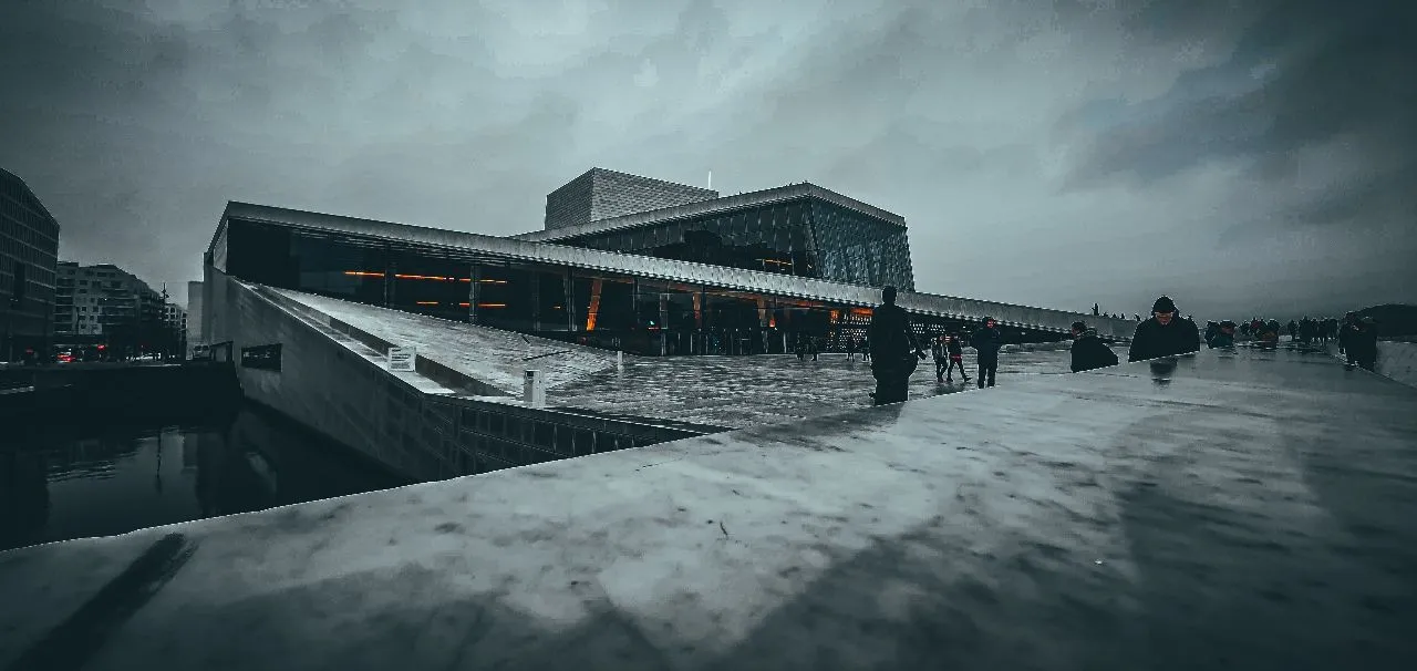 Operataket - Von Outside, Norway