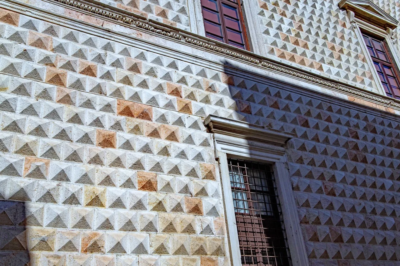 Palazzo dei Diamanti - Italy