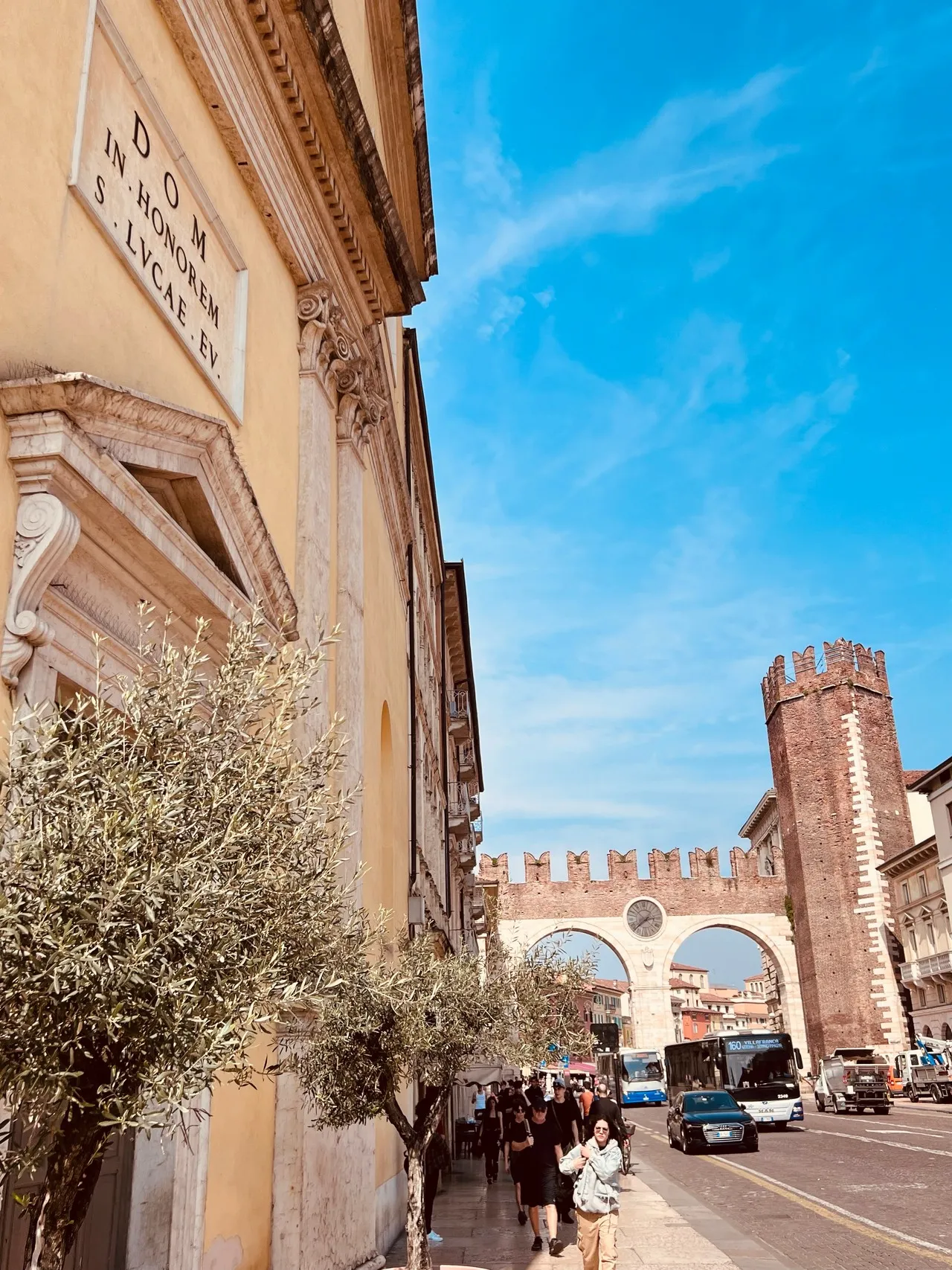 I Portoni della Brà - De Chiesa di San Luca Evangelista, Italy
