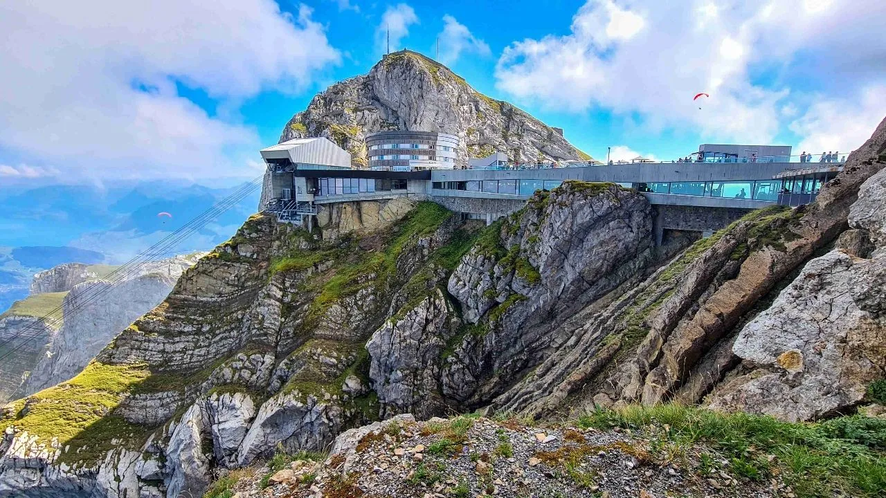Mount Pilatus / Bergstation - Kimden Wanderweg, Switzerland