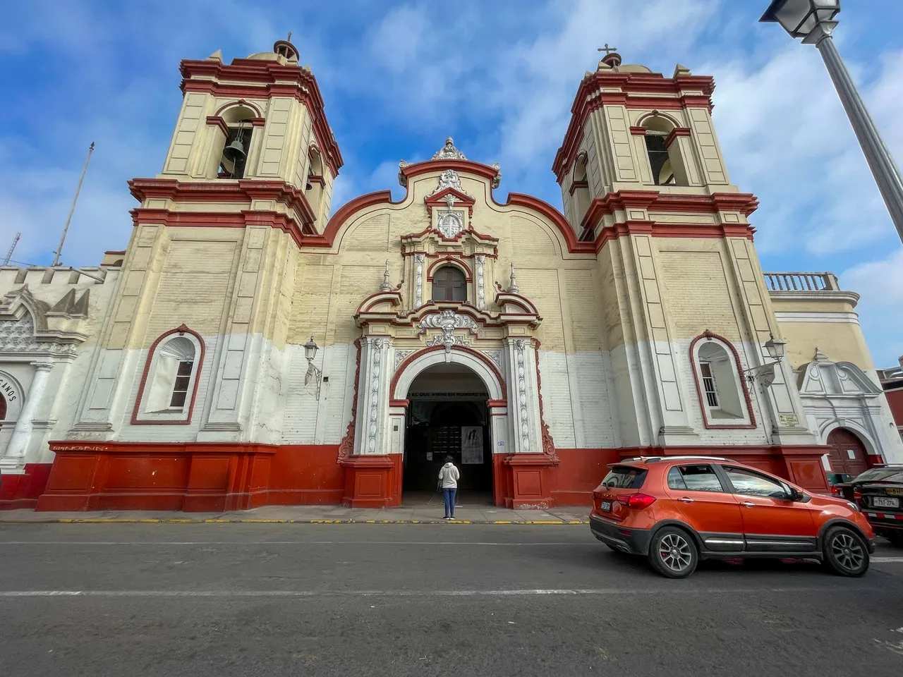 Parroquia San Antonio de Padua - Orden de Frailes Menores - Peru