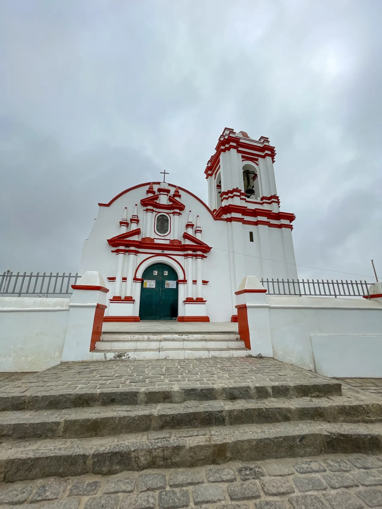Santuario de la Virgen de la Candelaria del Socorro de Huanchaco - Peru