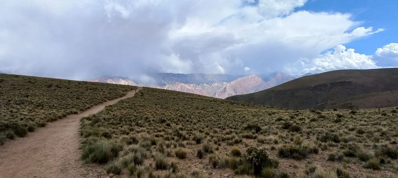 Camino al Mirador Hornocal - Argentina