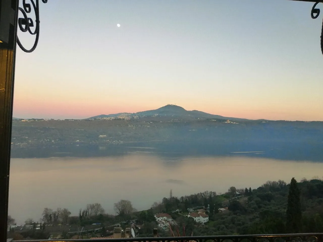 Albano Lake - De Restaurant "La Gardenia", Italy