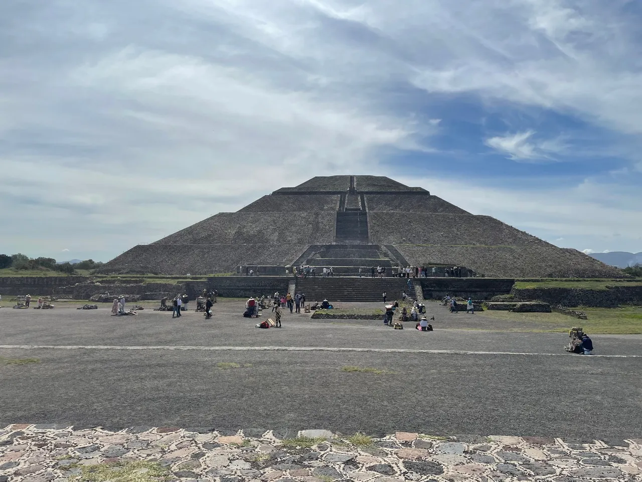 Pyramid of the Sun - Von Teotihuacán, Mexico