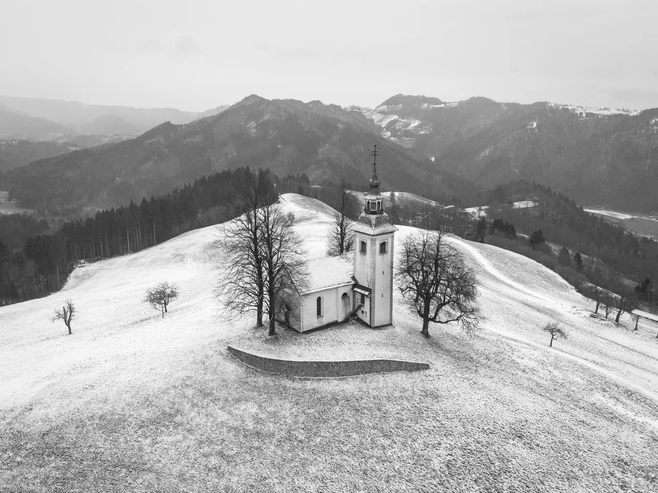 Cerkev Sv. Tomaž - Från Drone, Slovenia