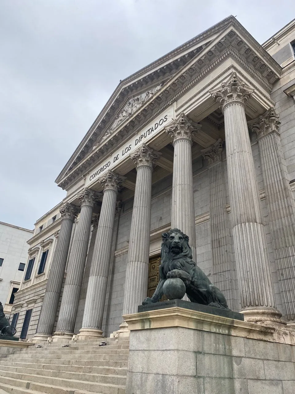 Leones del Congreso de los Diputados - Spain