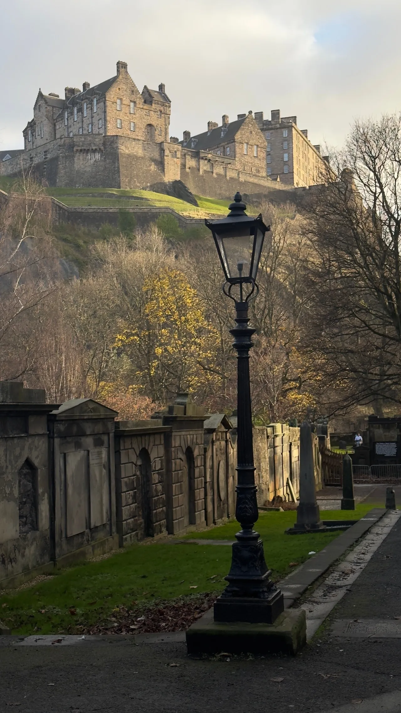 Edinburgh Castle - De Cemetery, United Kingdom