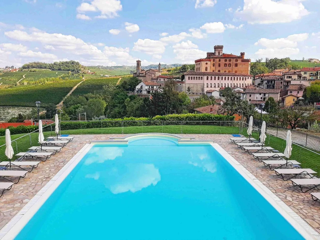 Barolo - Frá Hotel Pool, Italy