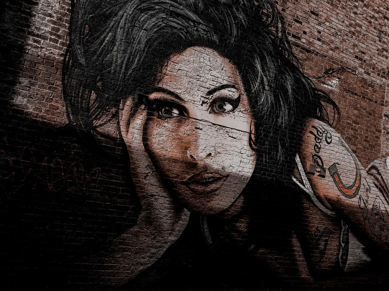 Amy Winehouse Mural by JXC - United Kingdom