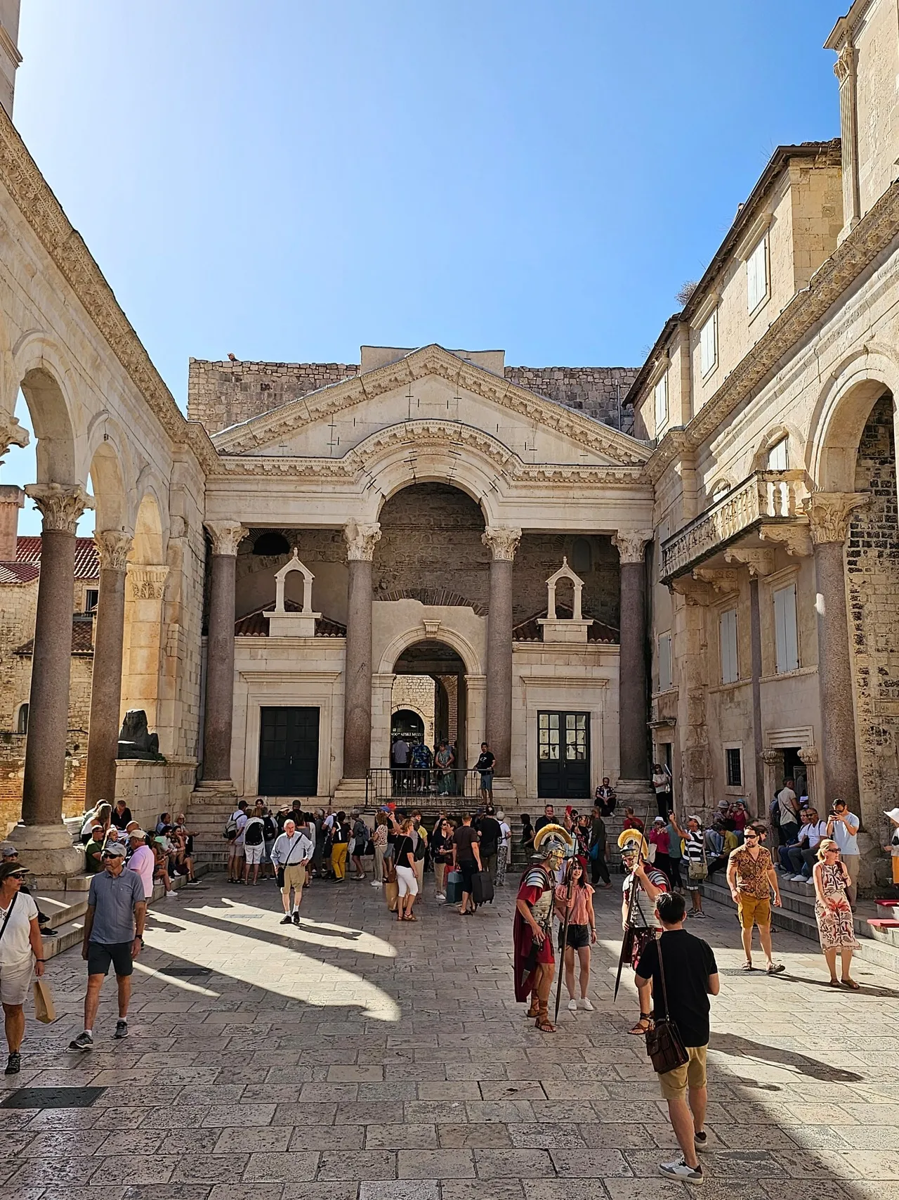 Vestibul - 来自 Diocletian's Palace, Croatia