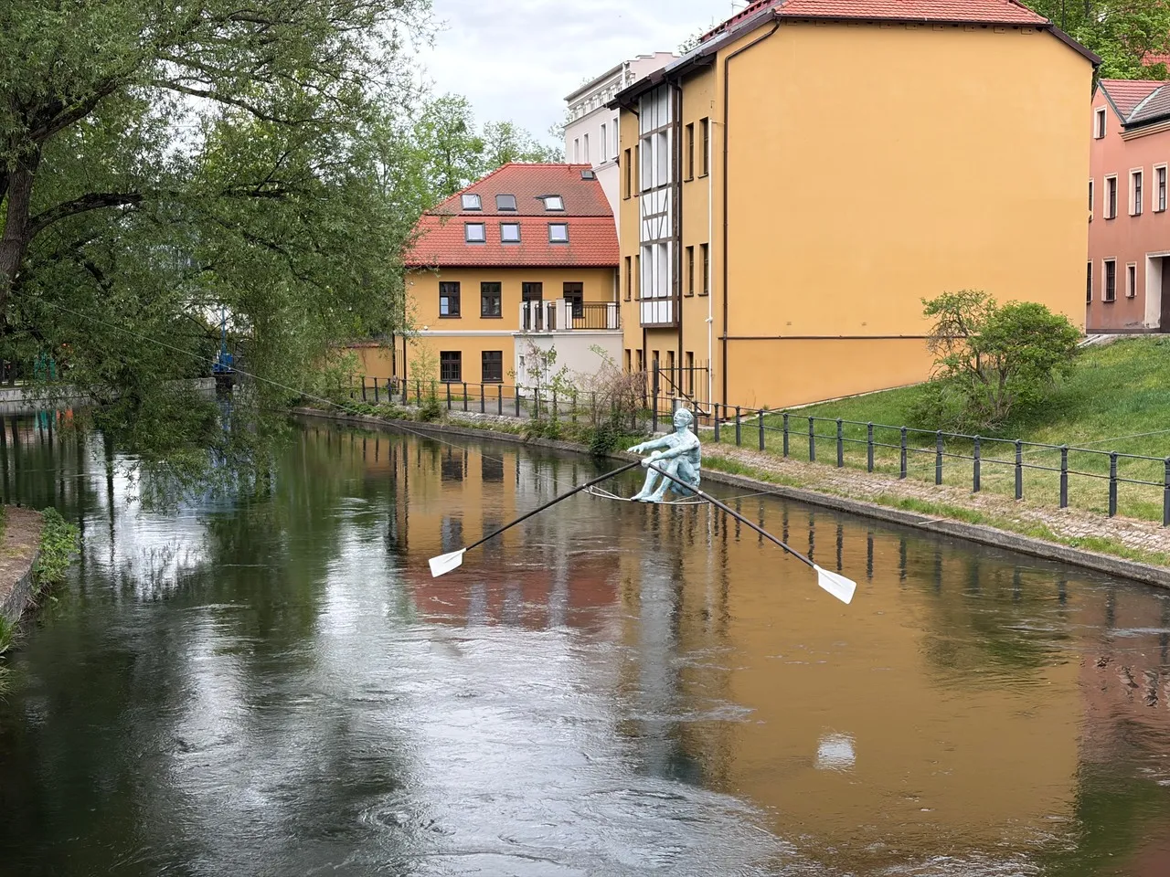 Balansujący Wioślarz - Poland