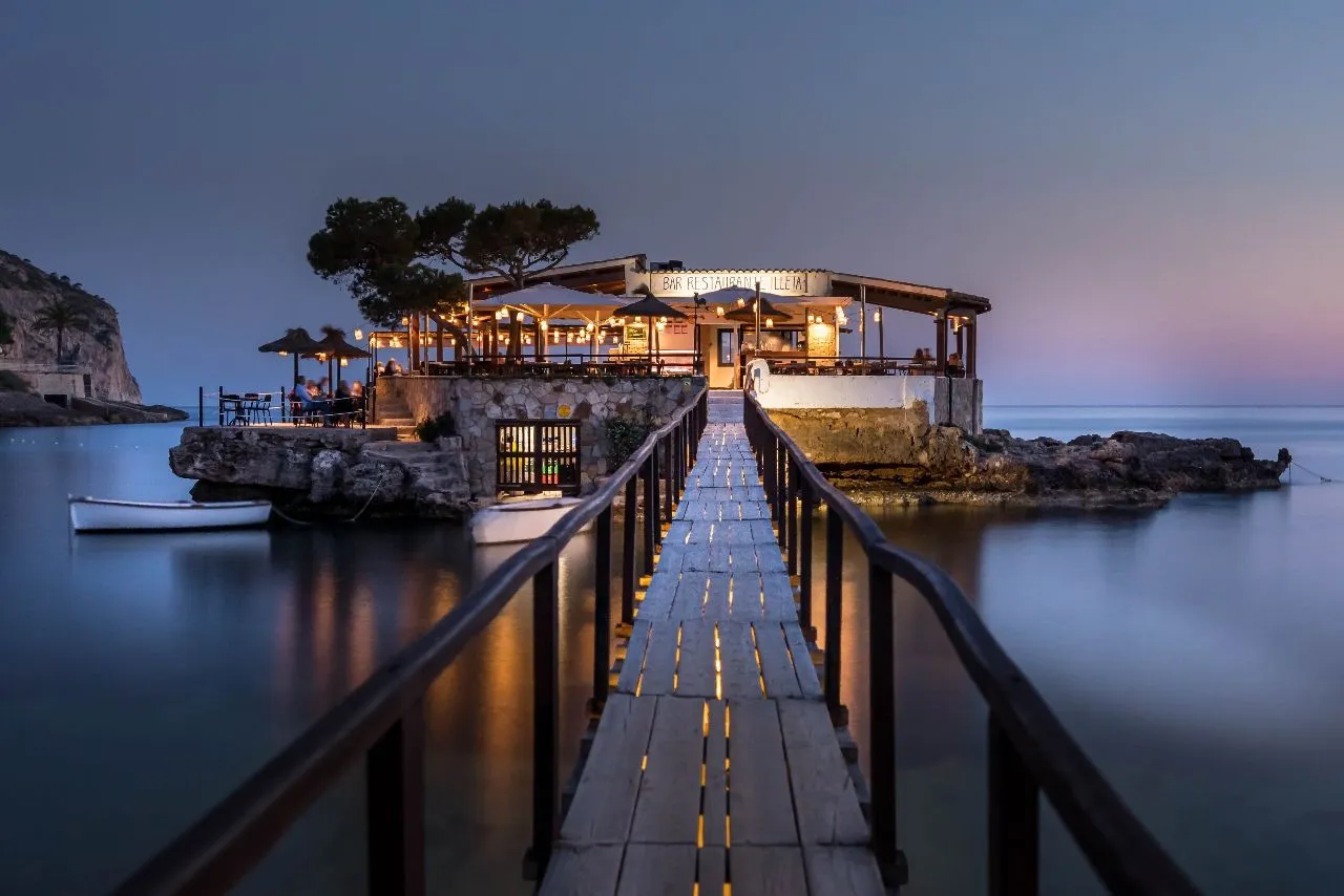 Restaurante Illeta - Da Platja de Camp de Mar, Spain