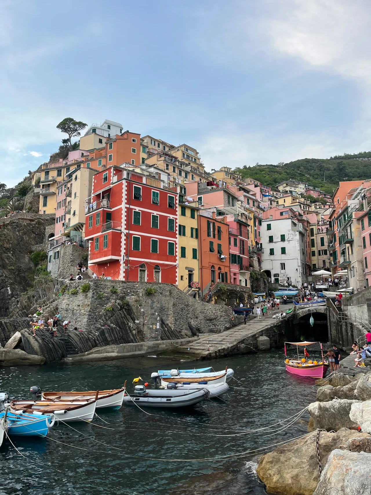 Riomaggiore - من Rocks, Italy
