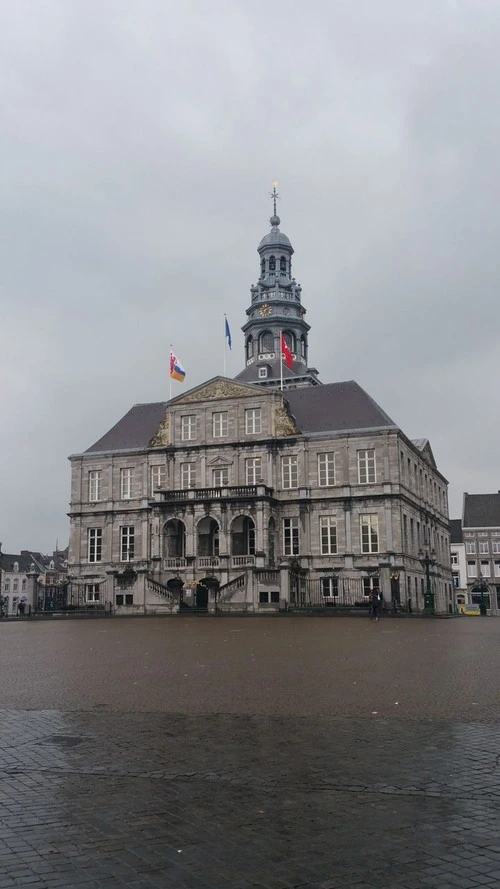 Maastricht City Hall - Desde Markt Maastricht, Netherlands