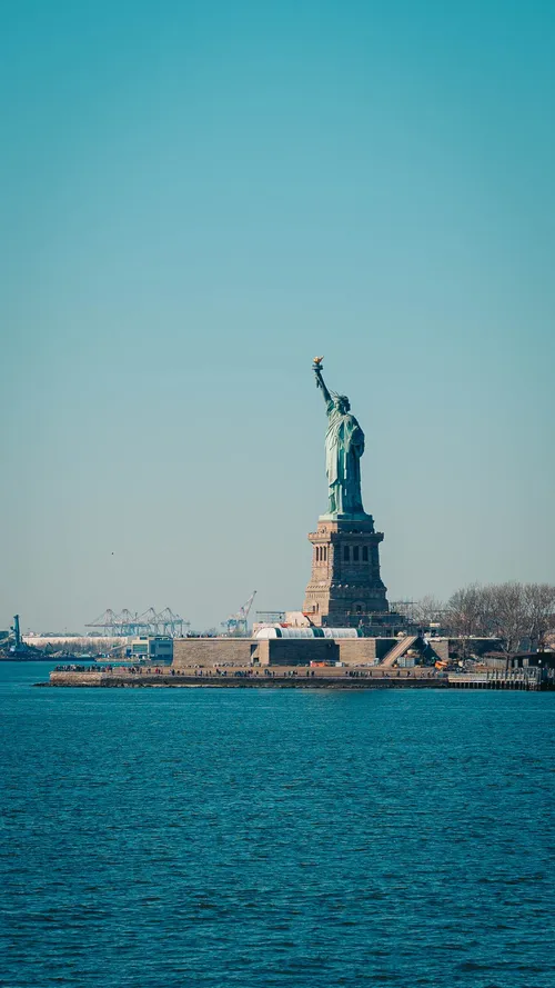 Statue of Liberty - East Side - Desde Ferry, United States