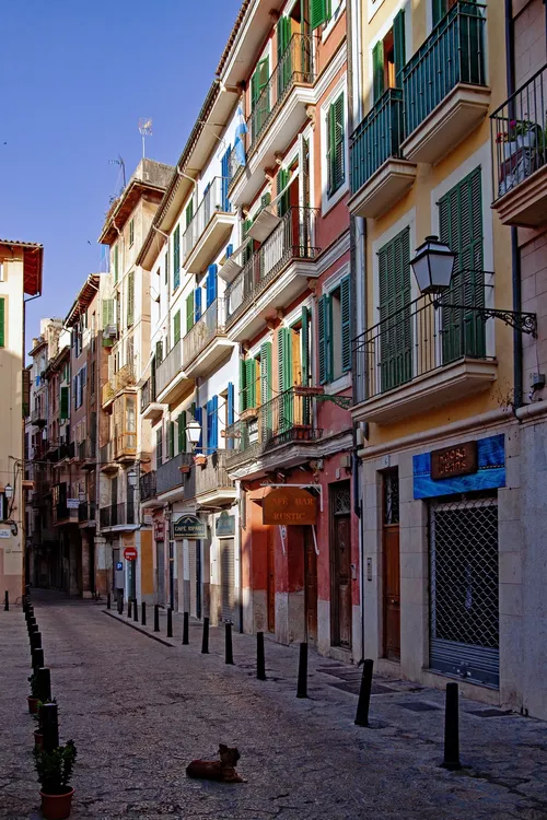 Plaça d'En Coll - Spain