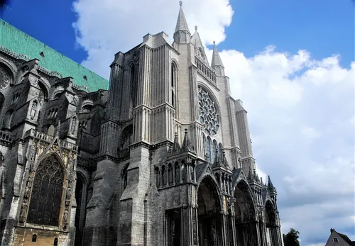 Our Lady of Chartres Cathedral - Desde Outside, France