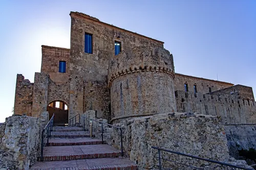 Rocca Imperiale Castle - Desde Entrance, Italy