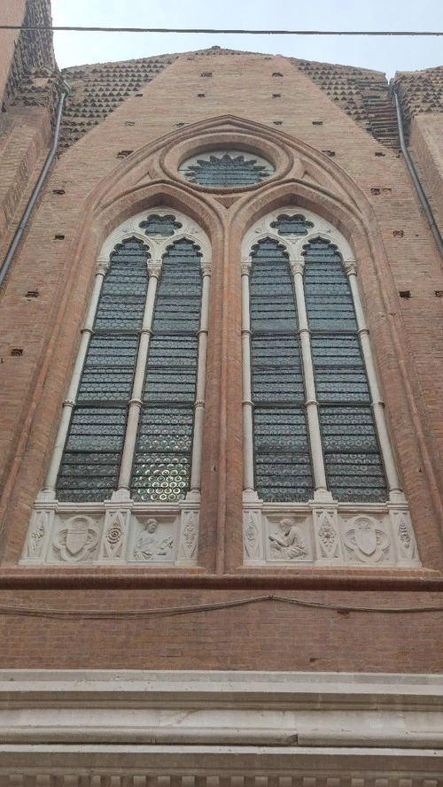Finestra di San Petronio - Aus Via dell'Archiginnasio, Italy