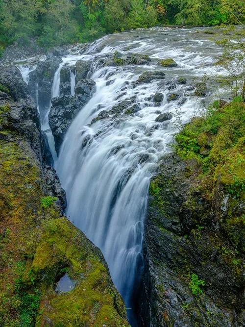 Englishman River Falls - Canada