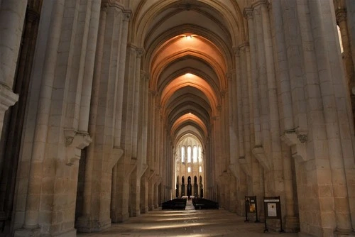 Monastero di Santa Maria - Od Navata centrale, Portugal