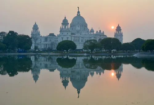 Victoria Memorial - Från Victoria Memorial Eastern Pond, India