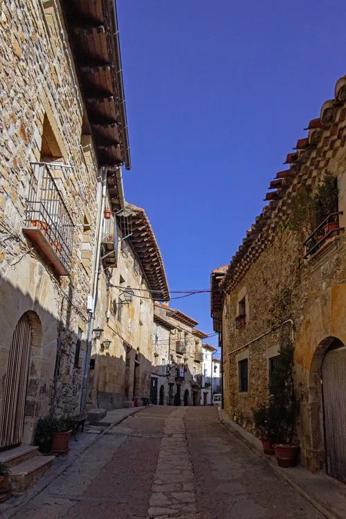 Calles de Puertomingalvo - De Zona centro, Spain