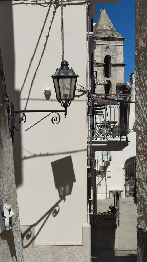 Via Simone Vestiario - Italy