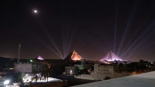 Pirámides de Giza - Từ Queen Cleopatra restaurant, Egypt