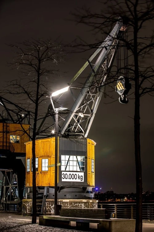 Hafenkran "Der Alte Herkules" - Aus Köln Rheinufer, Germany