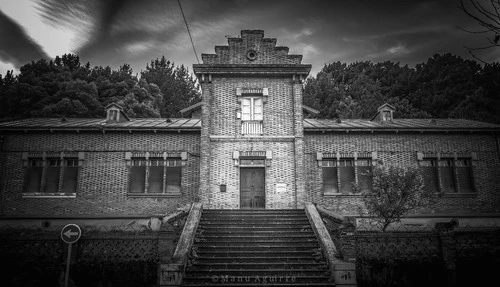 Edificios camino "La Fabrica" - Spain