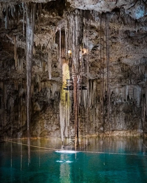 Cenote dulce Agua - จาก Cave entrance, Mexico