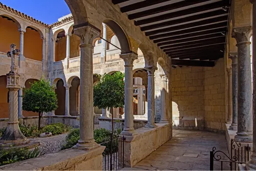 Claustro del antiguo Convento de la Merced - Spain