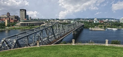 Alexandra Bridge - Frá Nepean Point, Canada