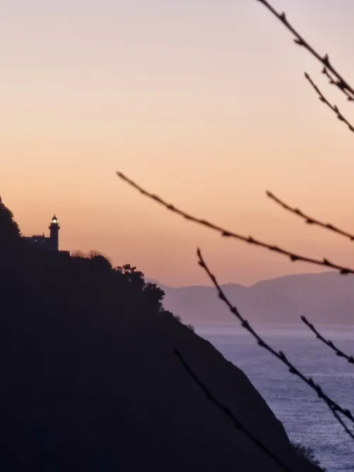 Santa Klara uharteko faroa - Desde Motako Gaztelua, Spain