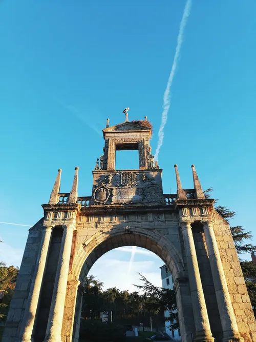 Arch of Fernán González - Spain