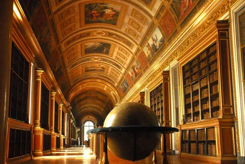 Château de Fontainebleau - Desde Library, France