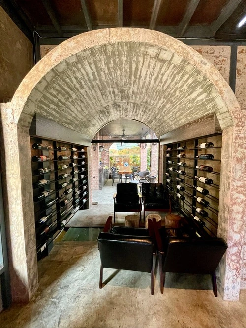 Wine Tunnel - З Book Thief Cafe, Thailand