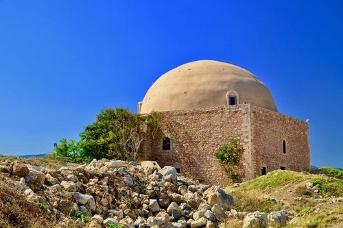 Mosque of Sultan Ibrahim Han - Aus The Fortress of Rethymno, Greece