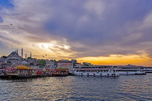 Eminönü Meydanı - Desde Galata Bridge, Türkiye