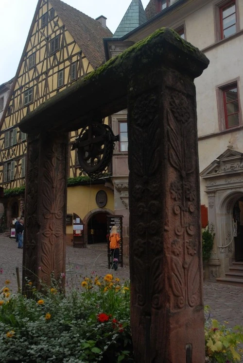 Riquewihr - Aus Rue du Général de Gaulle, France