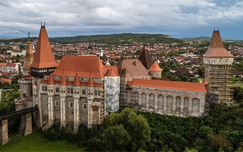 Hunedoara Castle - Da Drone, Romania