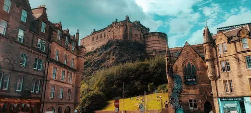 Edinburgh Castle photo spot