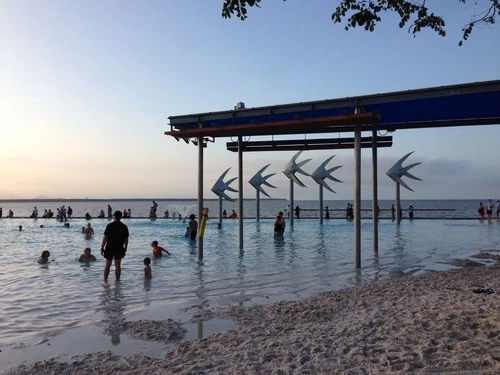 Cairns Esplanade Lagoon - Dari Cairns, Australia